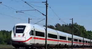 Θεσσαλονίκη: Λήξη συναγερμού για την αμαξοστοιχία που είχε ακινητοποιηθεί έξω από τη Σίνδο